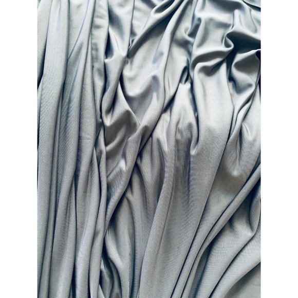 Classic Ballgown by Twobirds - Picture 12 of 13